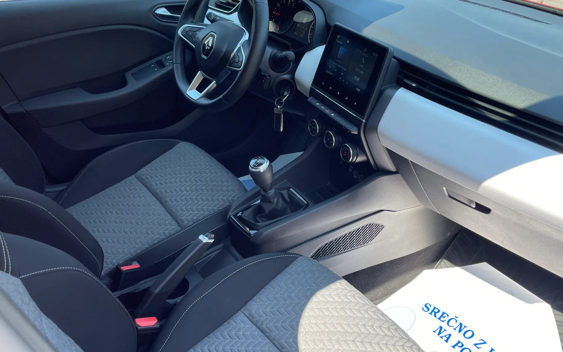Notranja slika - Renault Clio - TCe 90 Limited - 9