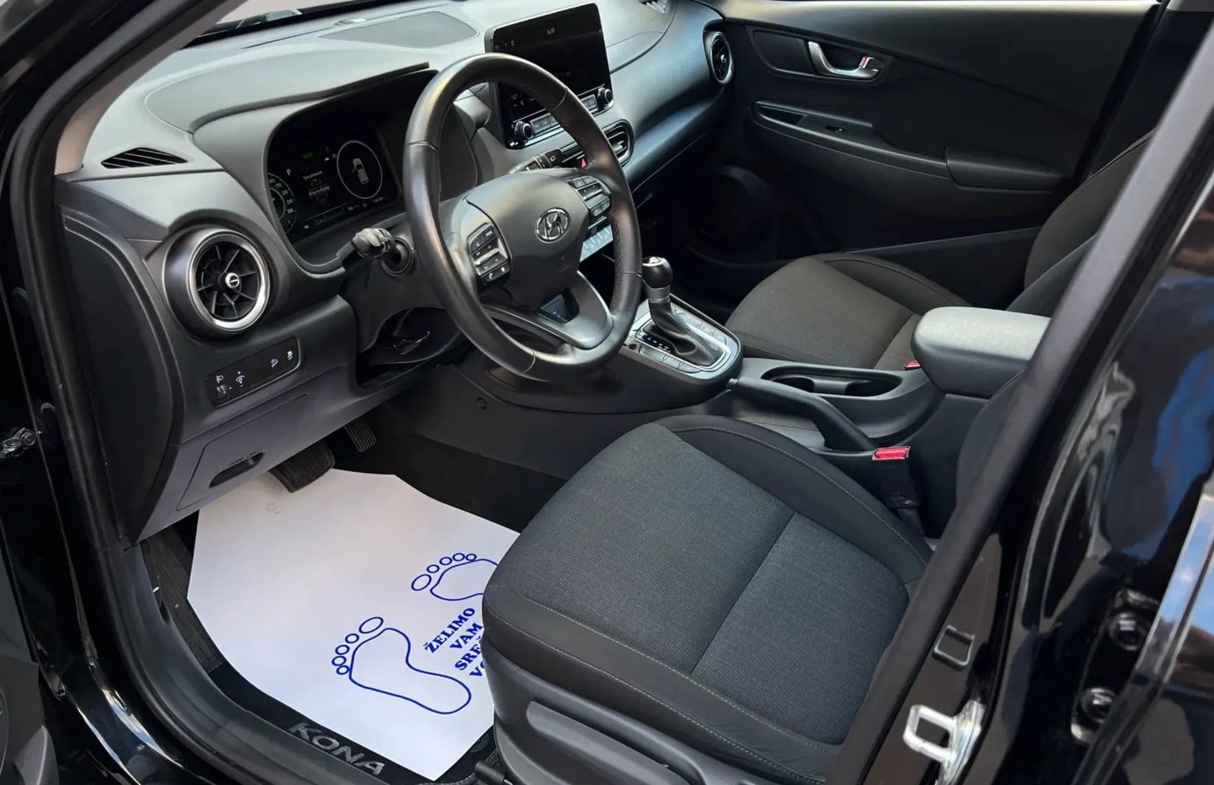 Zunanja slika - Hyundai Kona - 1.6 CRDI 136 MHEV od 1 lastnika 1 letna garancija - 10