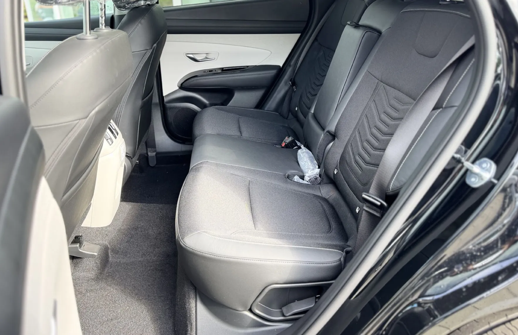 Zunanja slika - Hyundai Tucson - 1.6 T-GDI MHEV PREMIUM 2WD.WINTER - 3