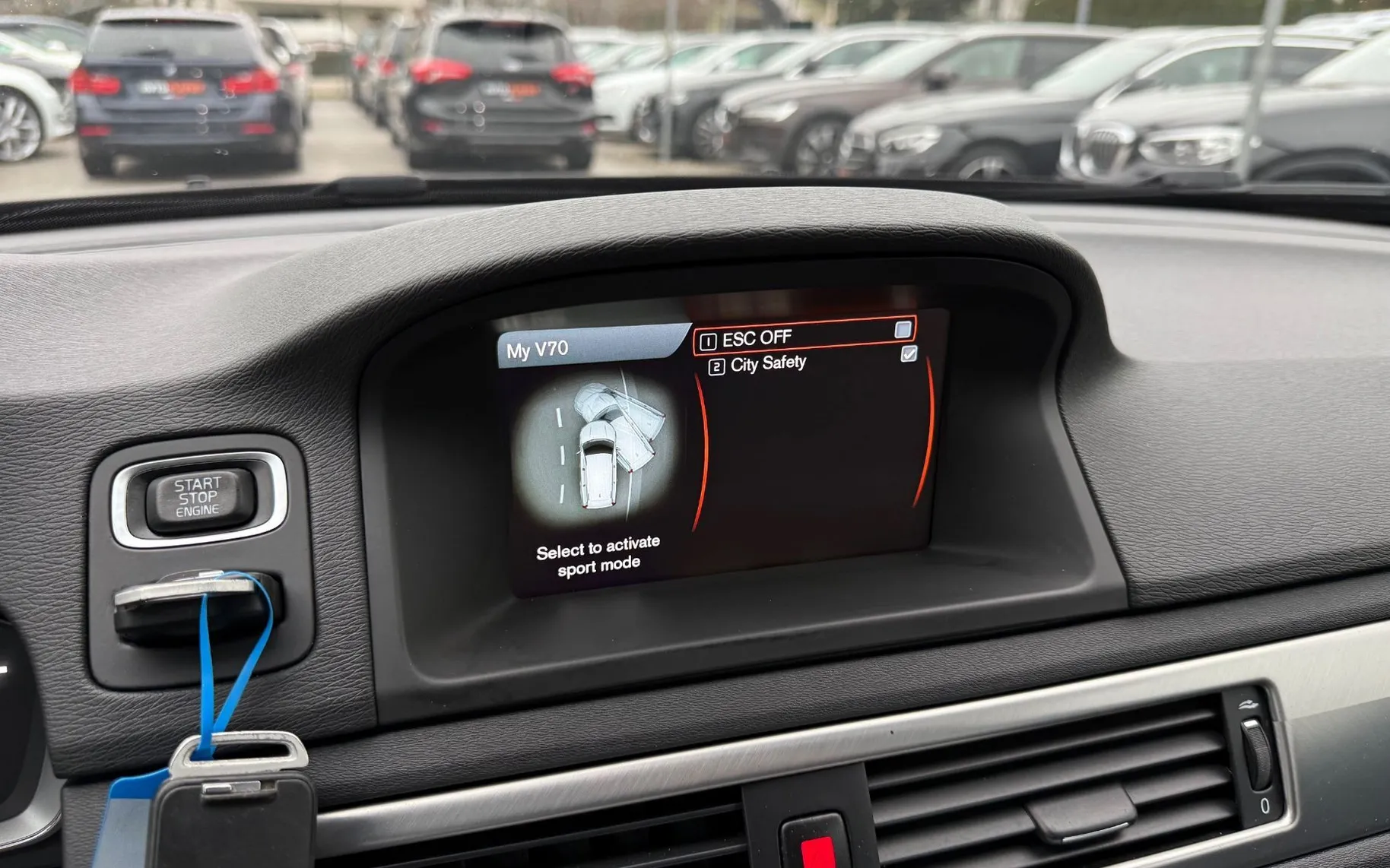 Zunanja slika - Volvo V70 - 2.0 D AUT. Momentum LED NAVI USNJE VLEČNA - 19