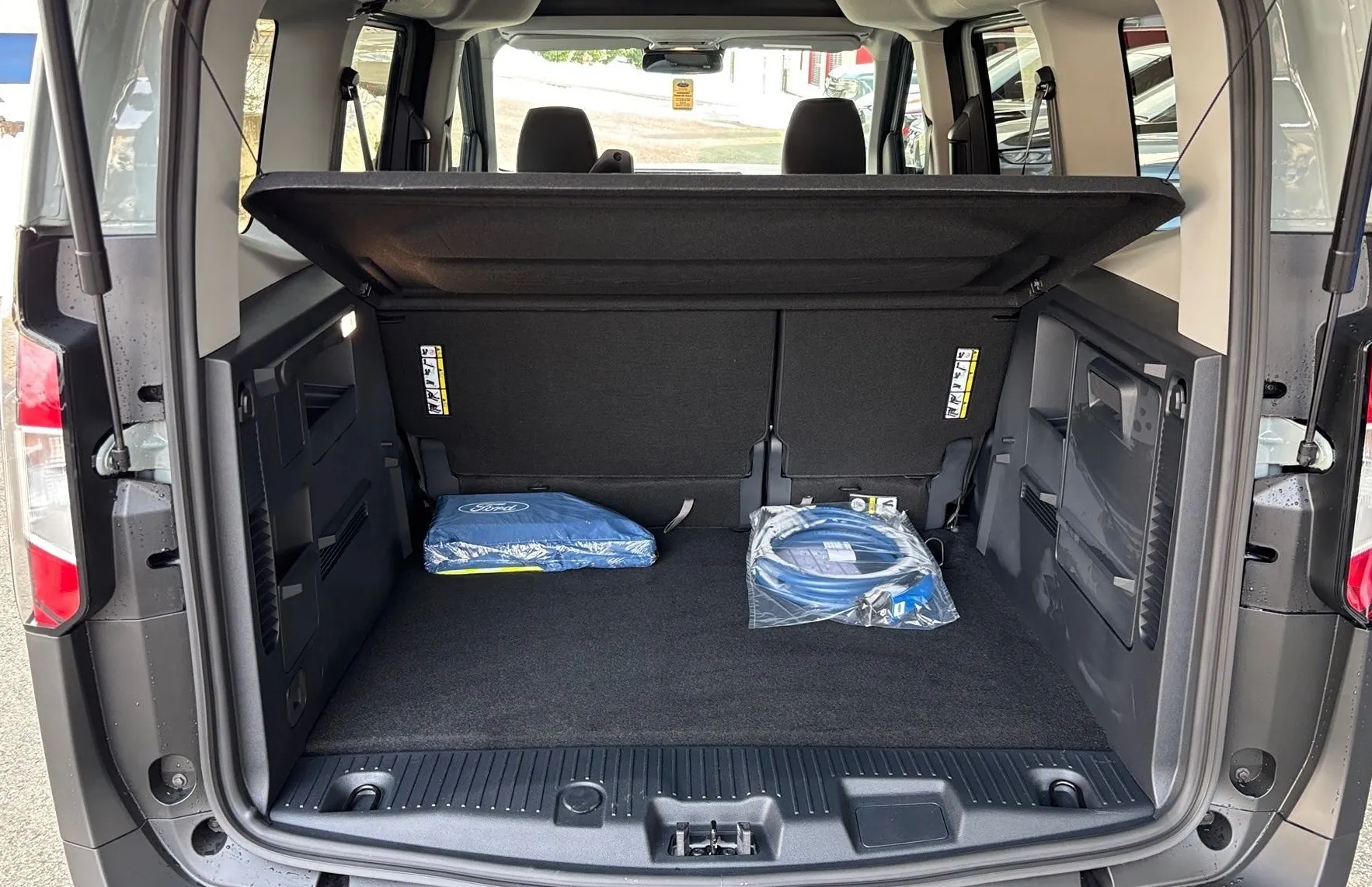 Zunanja slika - Ford Tourneo - Courier E-COURIER ACTIVE 43KWH 136PS FWD - 9