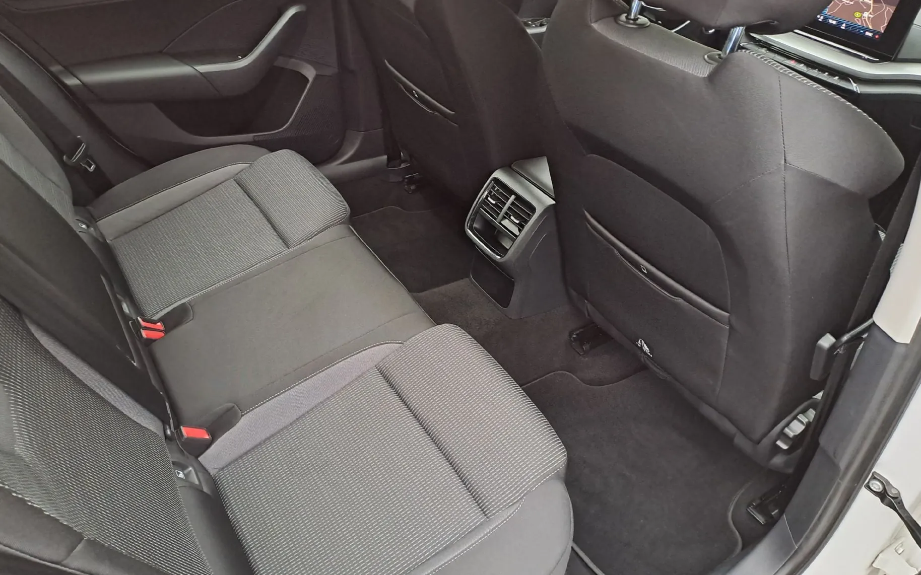 Zunanja slika - Škoda Octavia - 2.0 TDI Ambition DSG 85 kW - 7