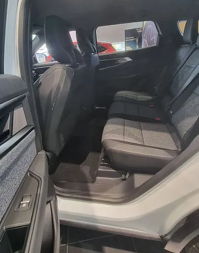 Zunanja slika - Renault Espace - Techno E-Tech hybrid 200 + My Revision - 9