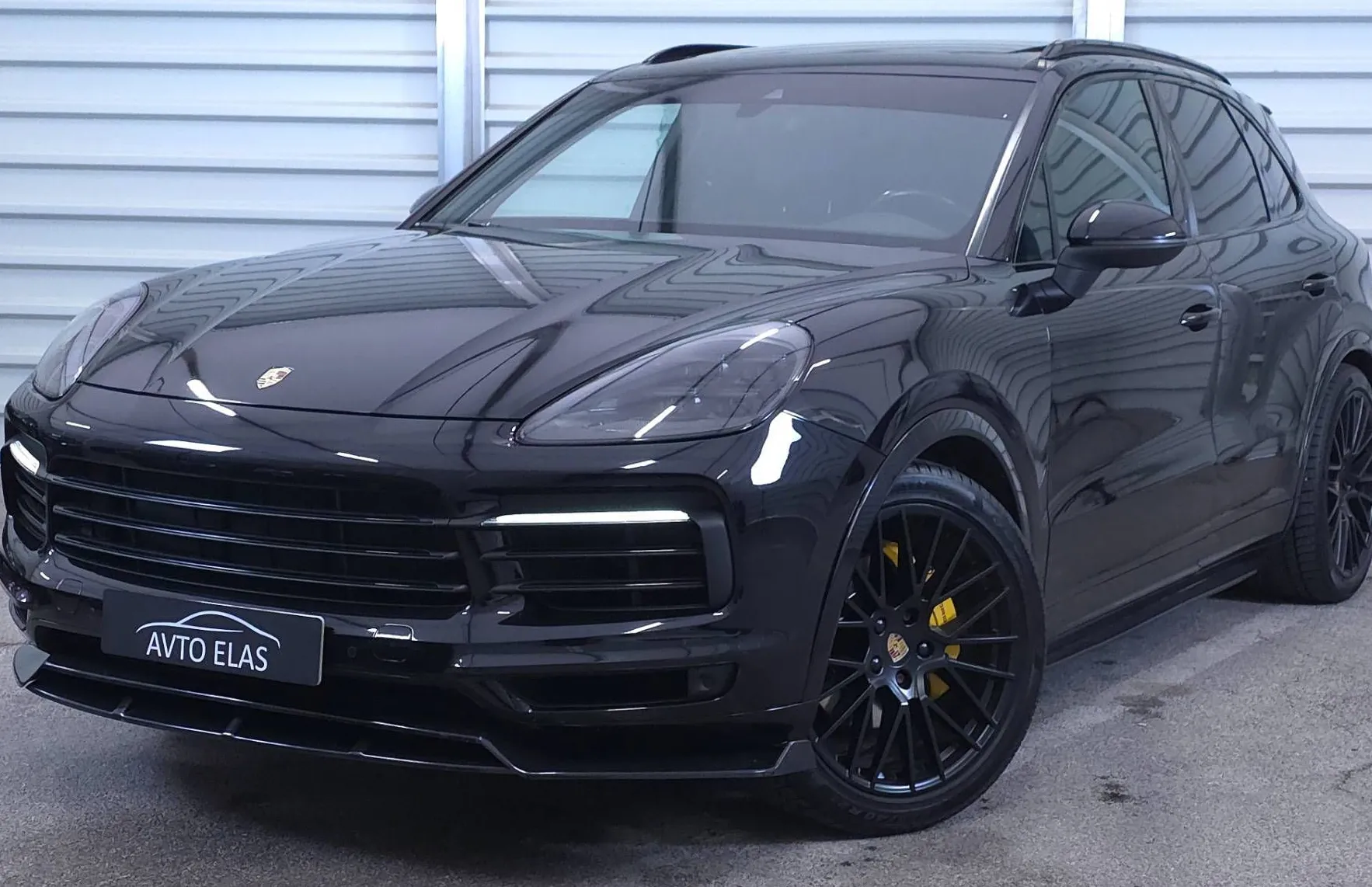 Zunanja slika - Porsche Cayenne - 3.0 - VELIK SERVIS - PANO - KAMERA - BOSE - MEMO - 1