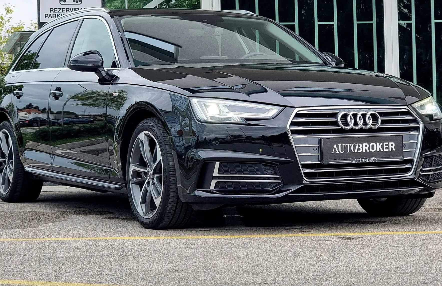 Zunanja slika - Audi A4 - Avant 2.0 TDI S tronic S-line - 3