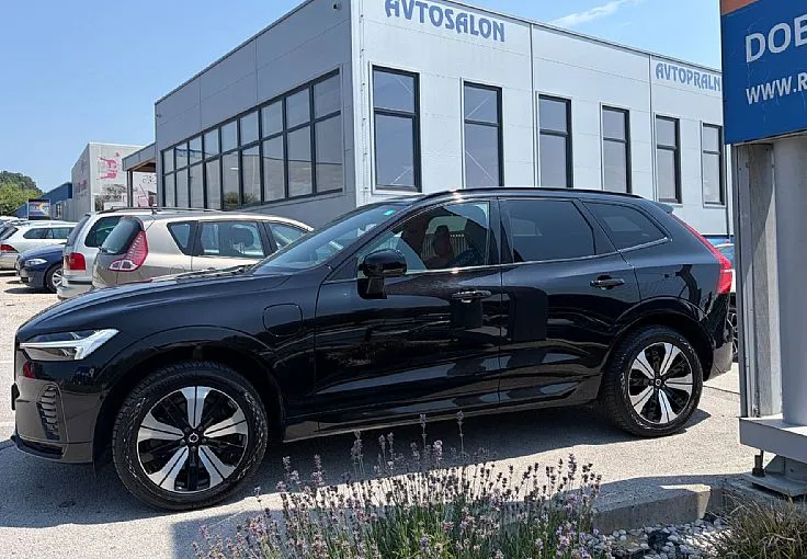 Zunanja slika - Volvo XC60 - T6 AWD Recharge Twin Engine Core PANORAMA 350KM - 4
