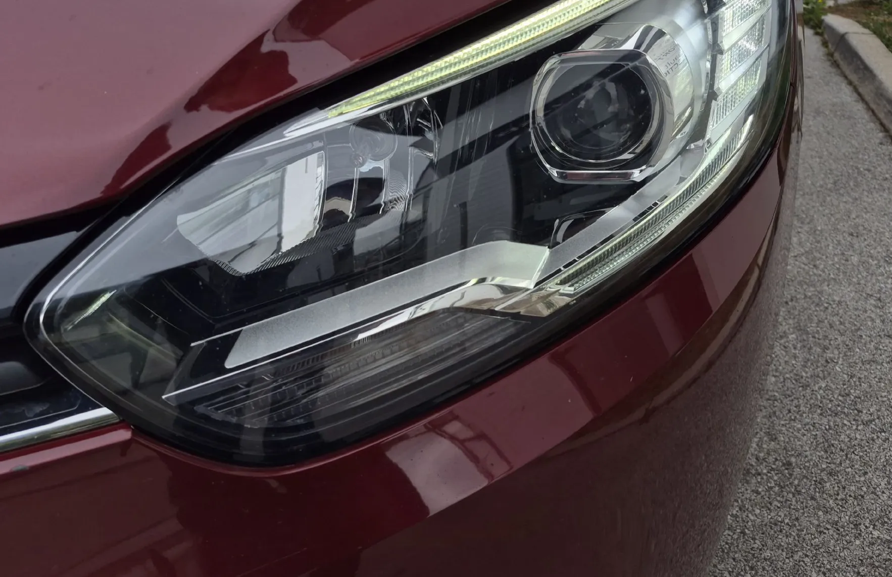 Zunanja slika - Renault Scénic - Grand Scenic Grand  TCe 115 Energy Zen - 17
