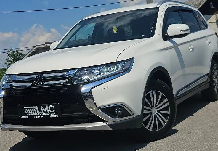 Zunanja slika - Mitsubishi Outlander - 4WD 2.2 DI-D 150ks °AUT.+F-1° °XENON° - 2