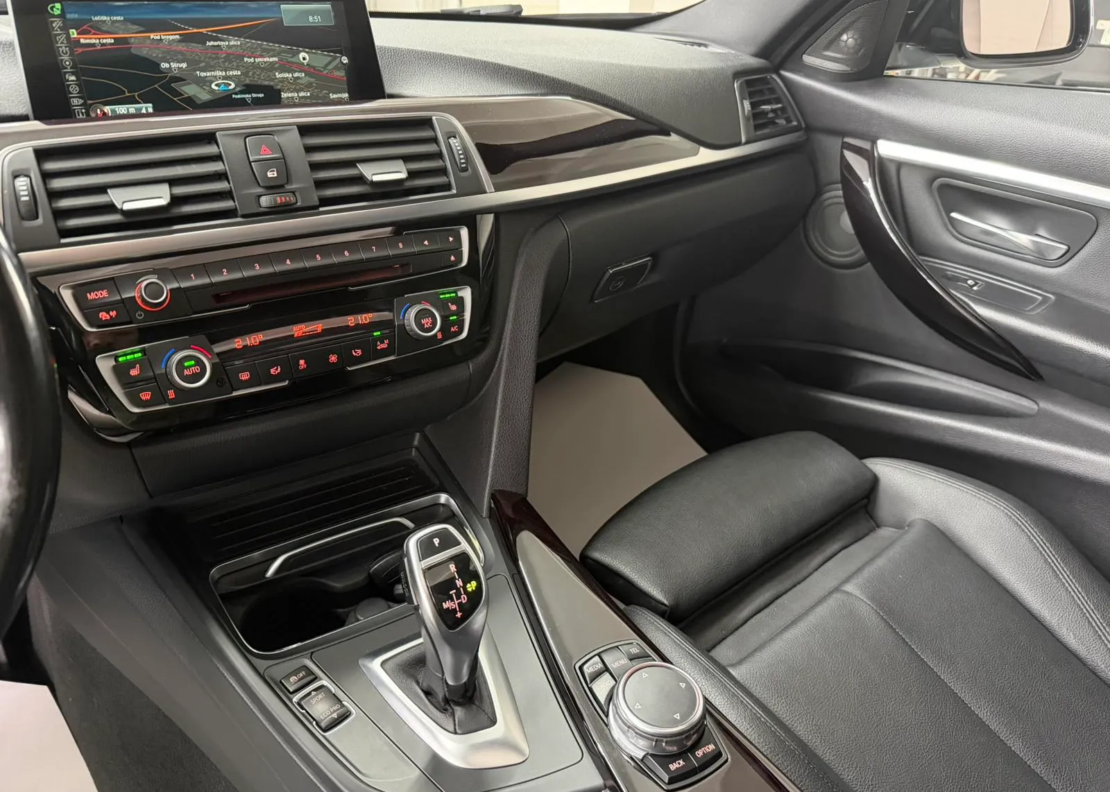 Zunanja slika - BMW Serija 3 - 320D XDRIVE AUT. - 5