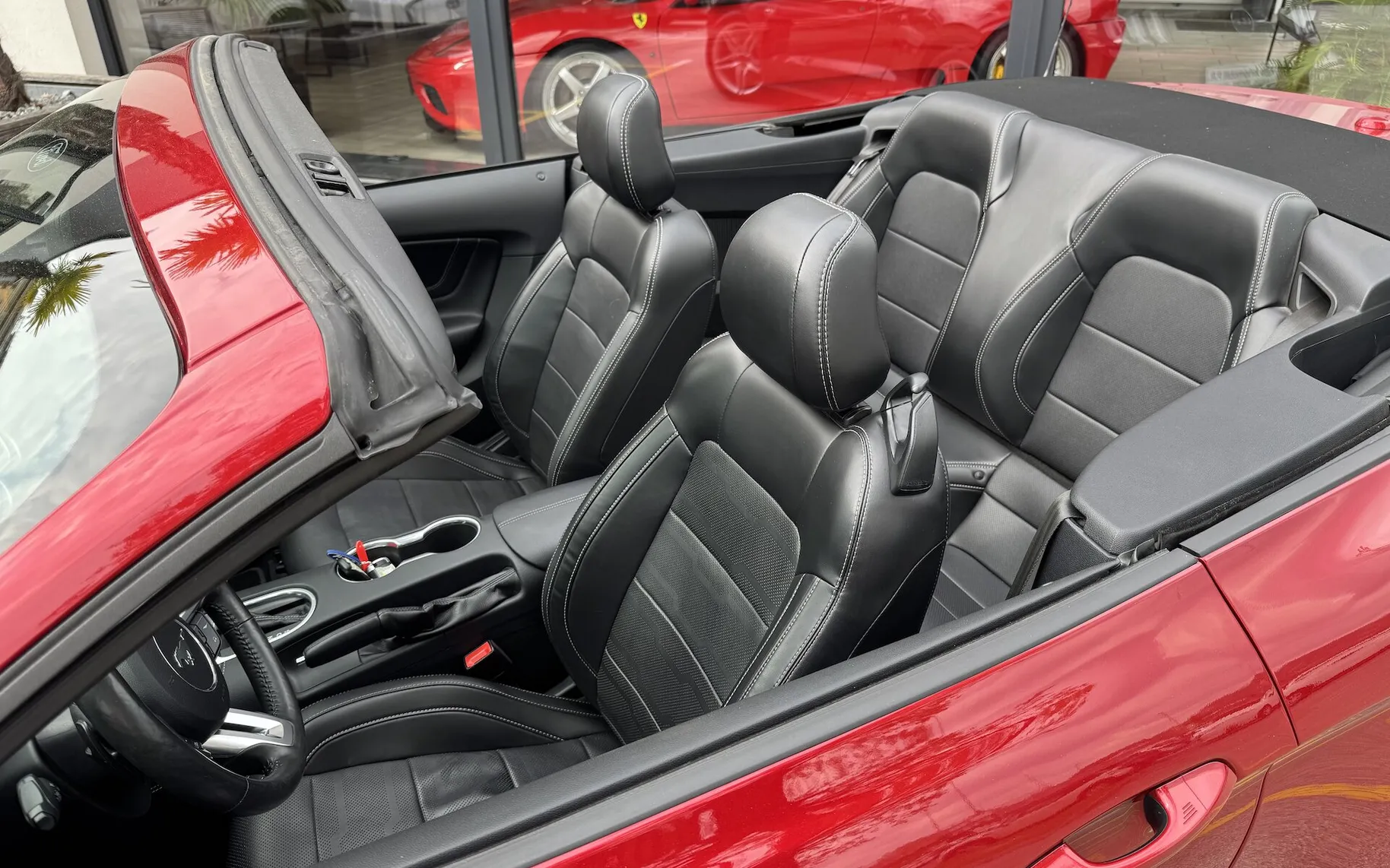 Zunanja slika - Ford Mustang - 5.0 V8 GT AVT CABRIO 449KM IZVEDBA 55 LET A - 5