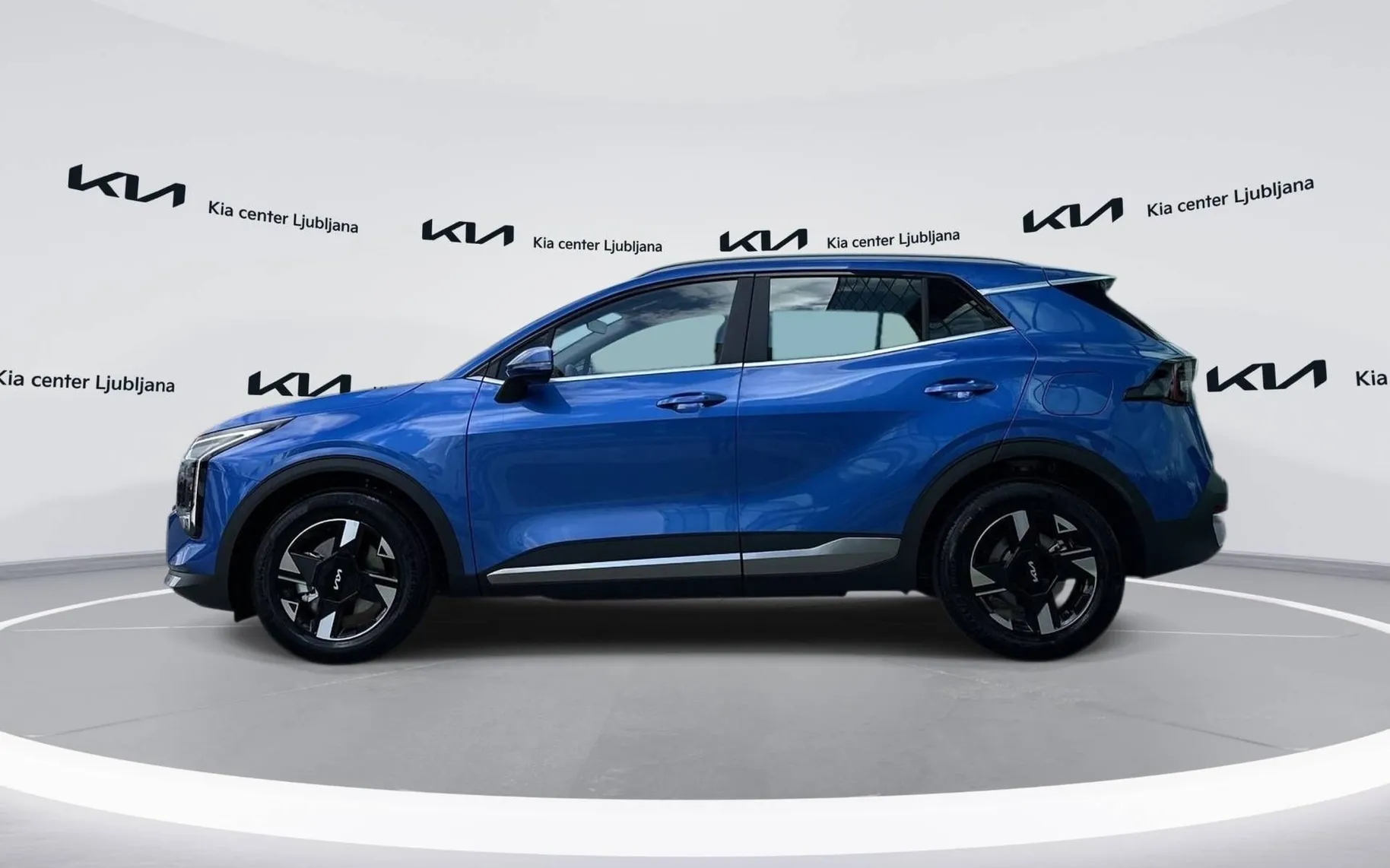 Notranja slika - KIA Sportage - 1.6 T-GDi LX Fresh. 7 DCT... - 8