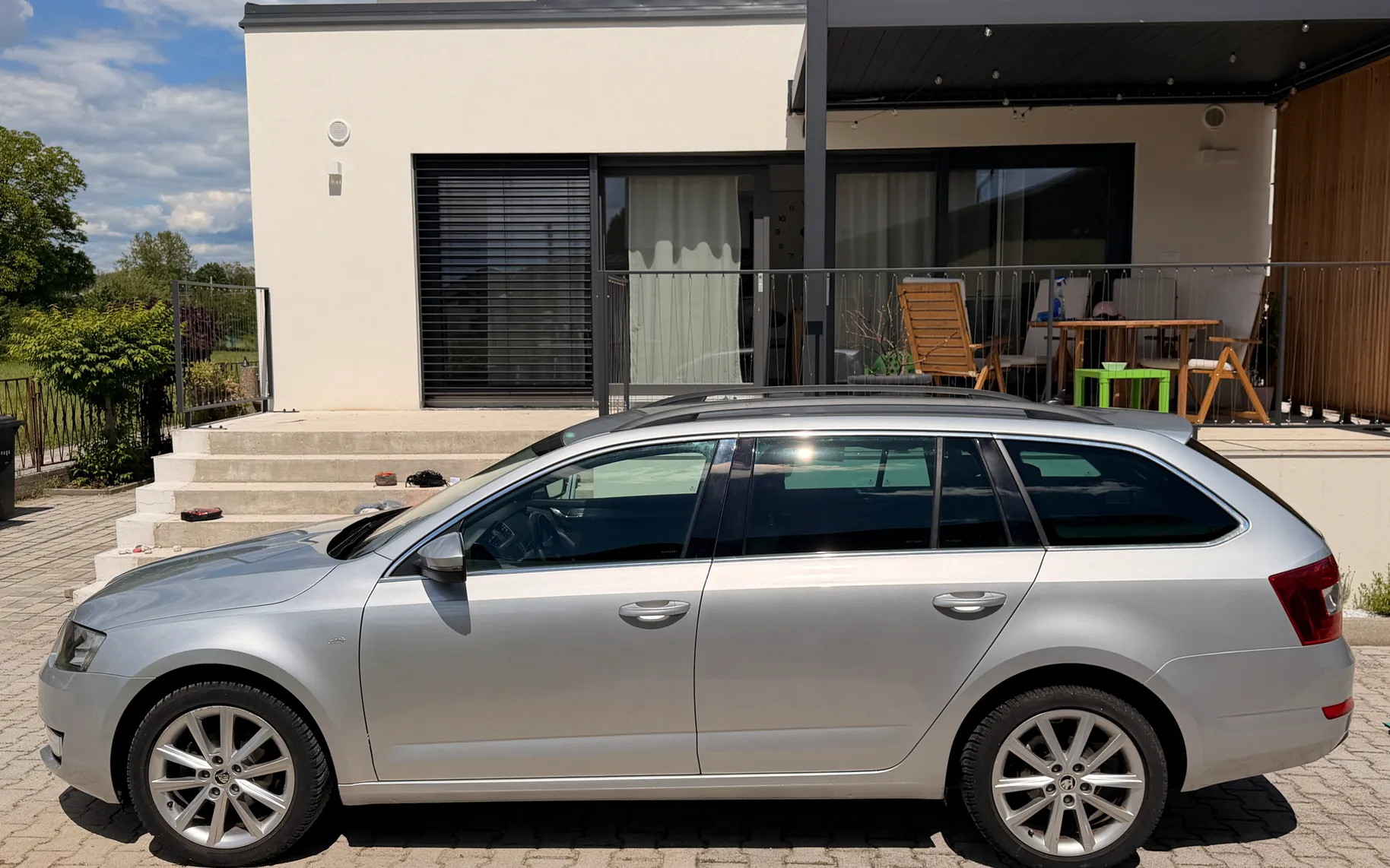 Zunanja slika - Škoda Octavia - Combi 1,6 TDI Active DSG - 4