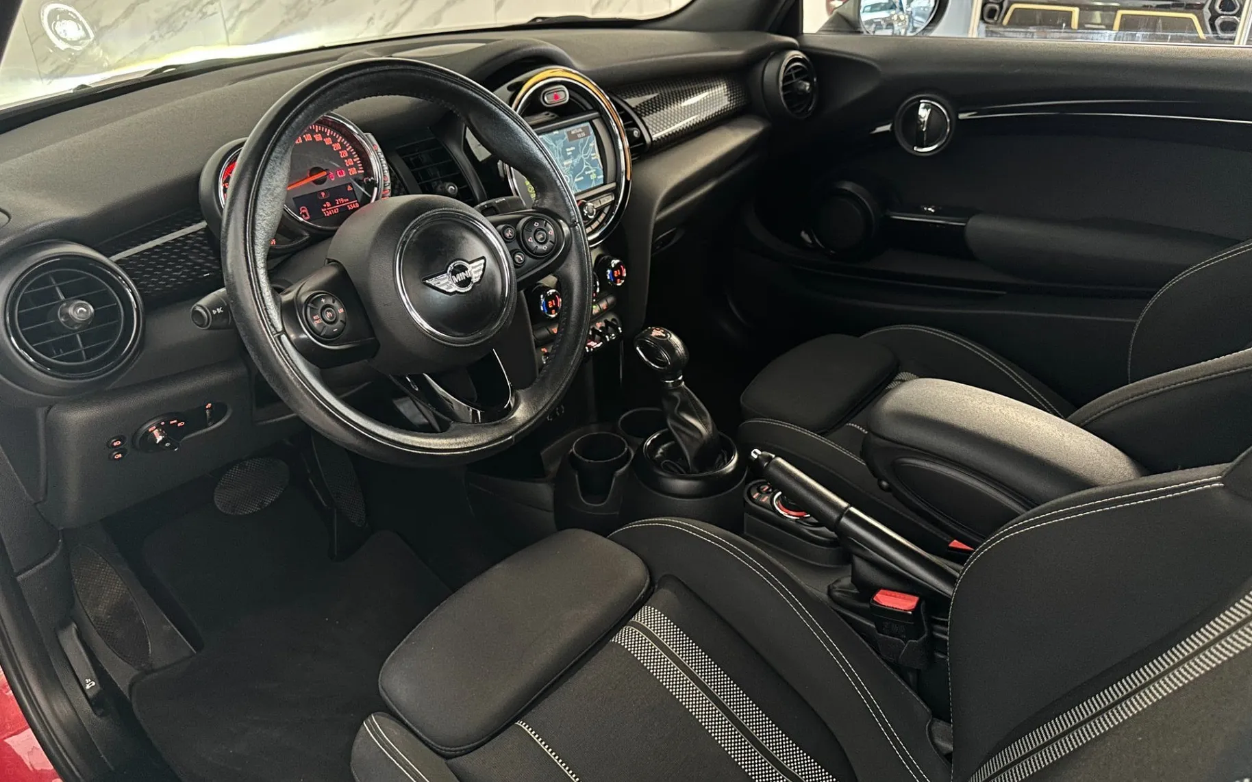 Notranja slika - MINI Cabrio - Cooper SD  Avt. ... - 11