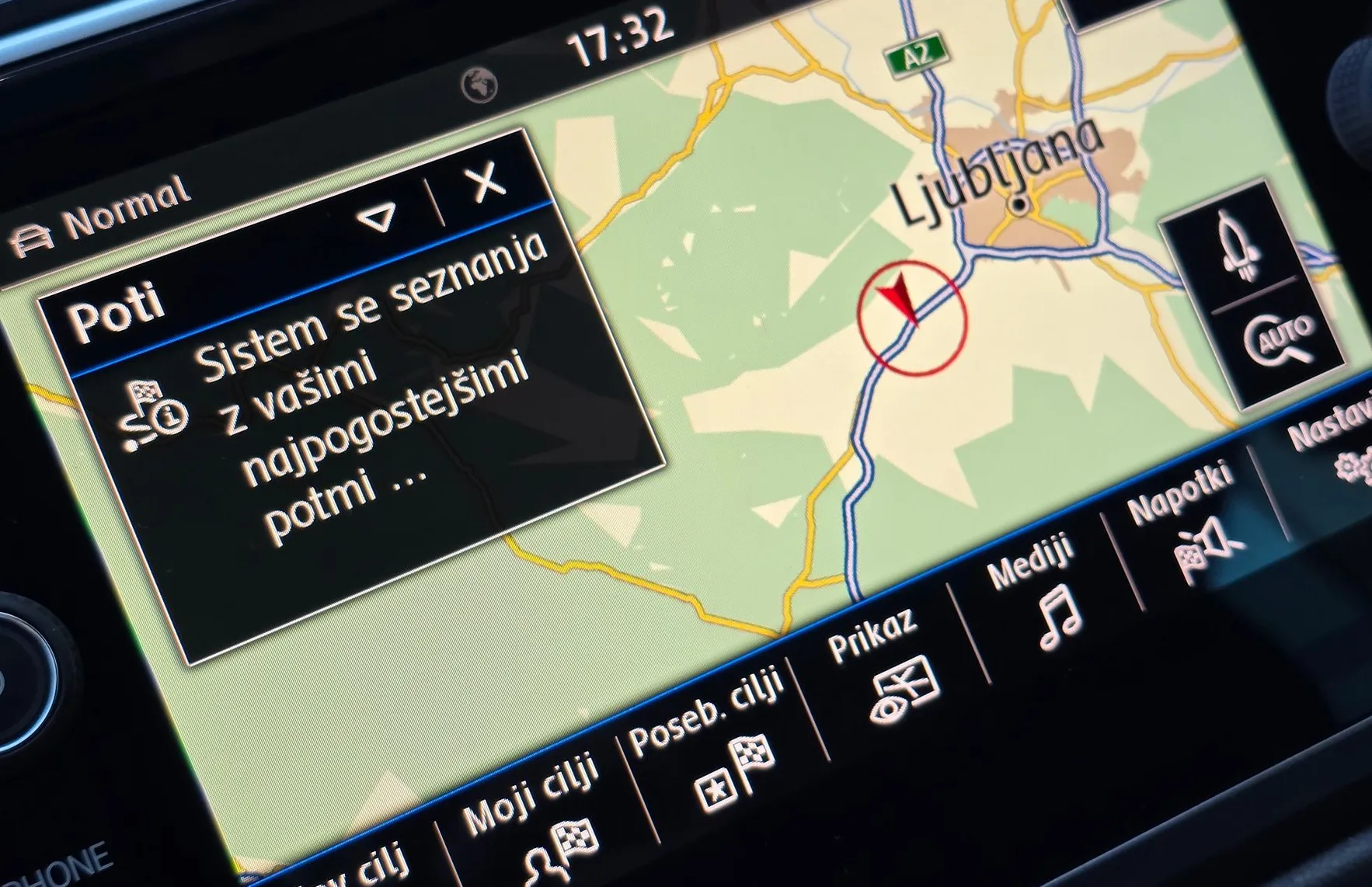 Zunanja slika - Volkswagen Tiguan - 2.0 TDI BMT DSG 4MOTION ALU-NAVI-GRETJE SŽ-1.LAST - 15