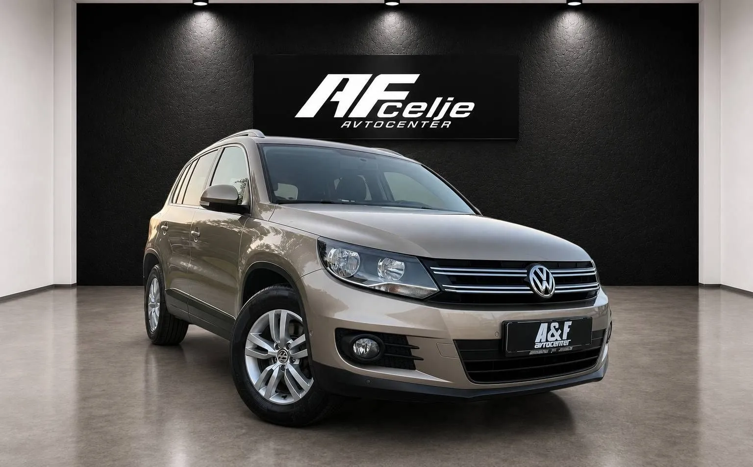 Zunanja slika - Volkswagen Tiguan - 2.0 TDI-192.000km-LIZING ZA TUJCE - 3