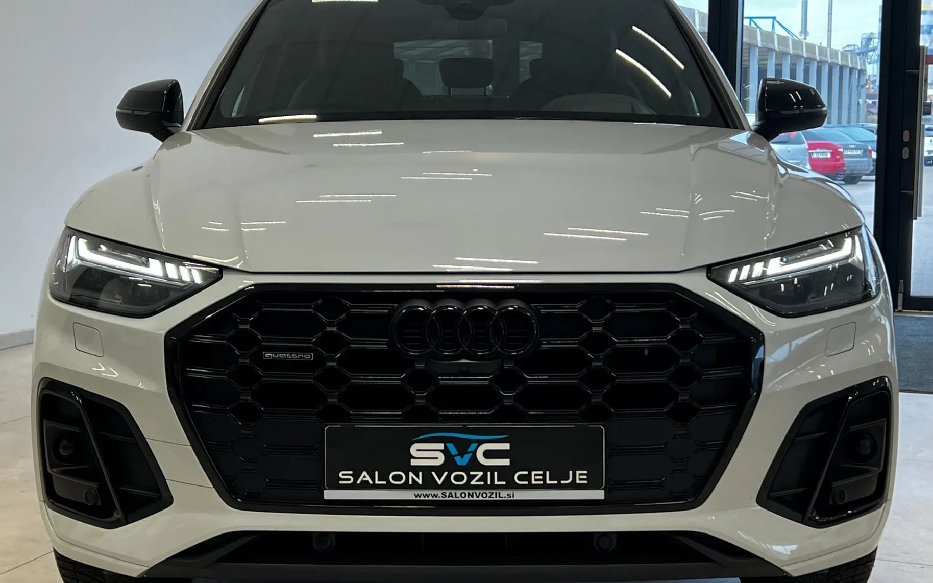 Zunanja slika - Audi Q5 - 40 TDI-Q-S-LINE-MATRIX-HUD-VIRTUAL-KAM360-KEYLESS - 2