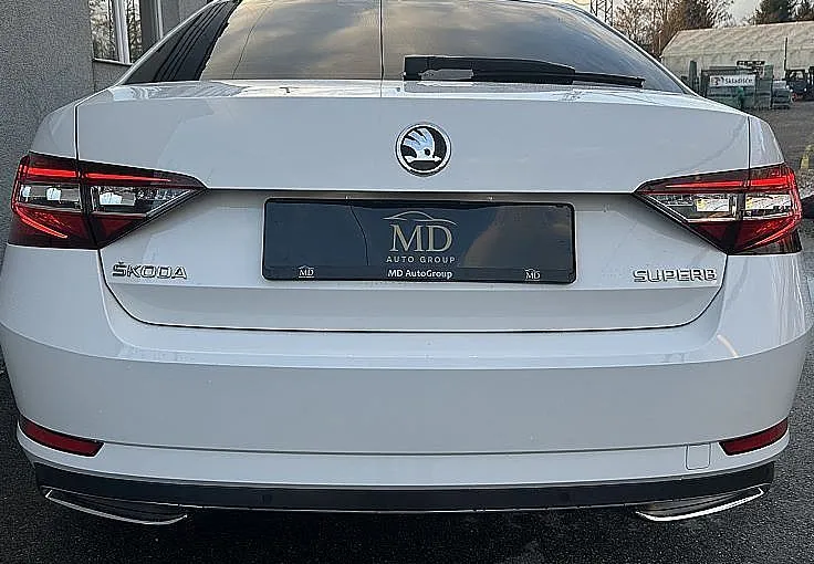 Zunanja slika - Škoda Superb - 2.0 TDI-RADAR-TEMPOMAT-MEMORY-MRTVI KOTI-AMBIENT - 6