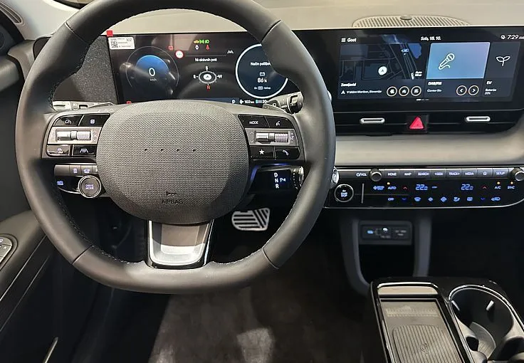 Zunanja slika - Hyundai Ioniq 5 - PREMIUM 84kWh - topl. črp. - el. kljuke -VIDEO - 7