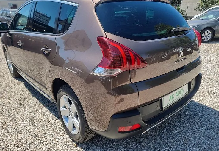 Zunanja slika - Peugeot 3008 - 1.2 PureTech Allure - HITRI KREDIT BREZ POLOGA - 3
