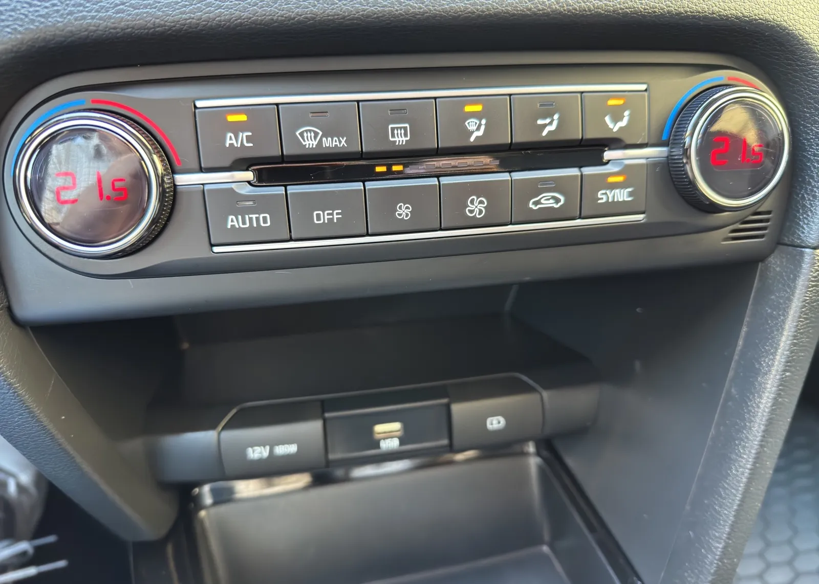 Zunanja slika - KIA Ceed - 1,5 T-GDI GT-Line ISG - 12