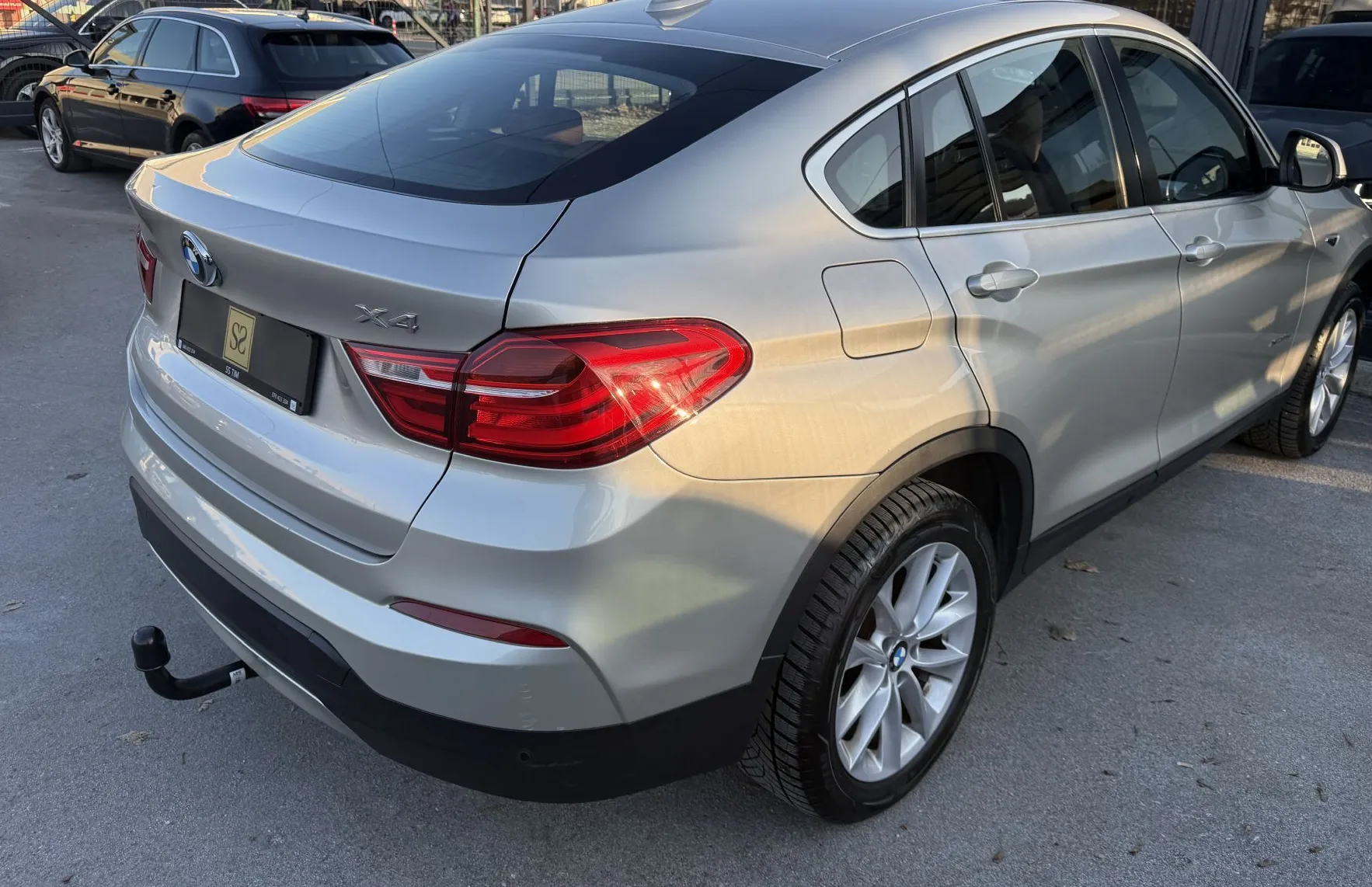 Zunanja slika - BMW X4 - serija :  xDrive20d LED Usnje ALU 18 Kljuka Navi BT - 5