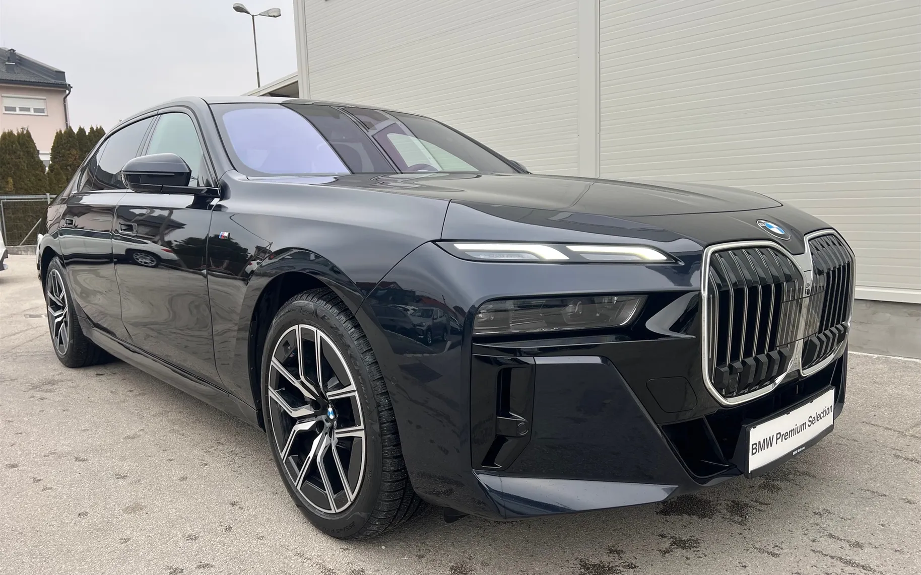 Zunanja slika - BMW Serija 7 - 740D XDRIVE - 1