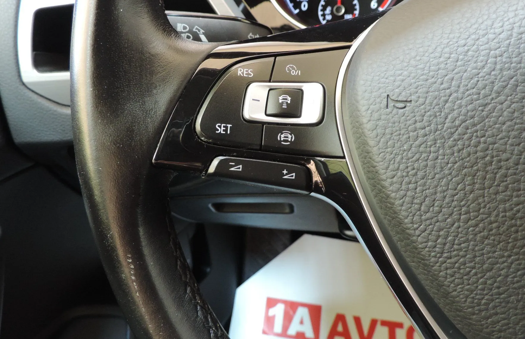 Zunanja slika - VW Touran - 2.0 TDI BMT  DSG KAMERA-ACC - 18