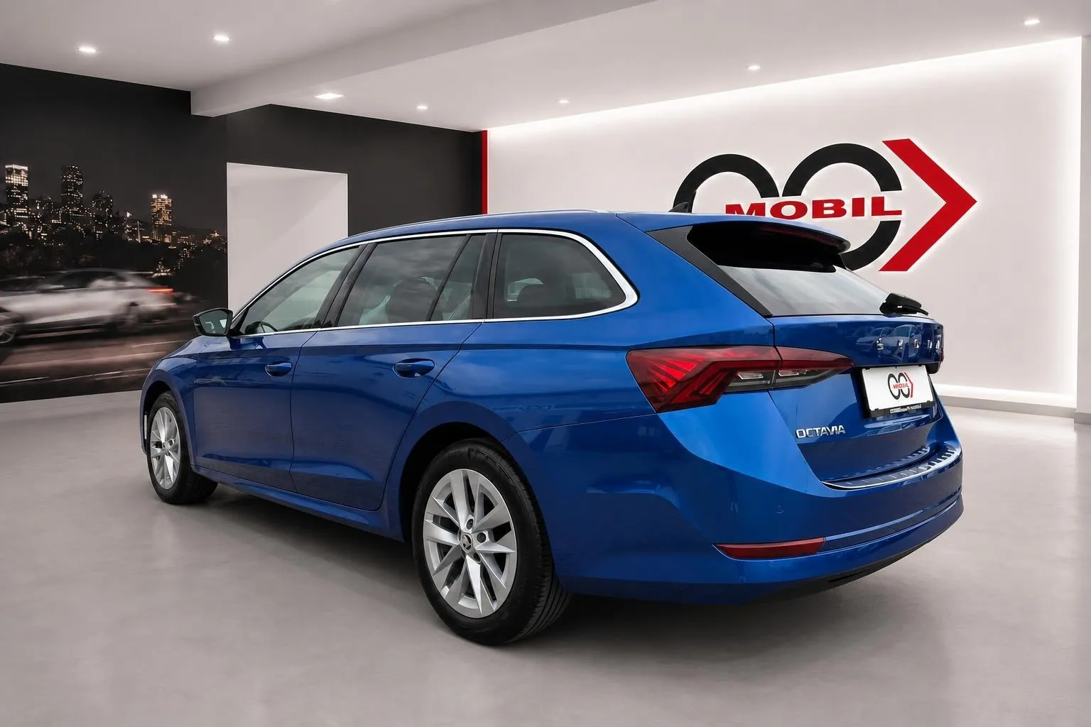 Notranja slika - Škoda Octavia - Combi 2.0 TDI Style DSG - Matrix.memory.asistence - 7