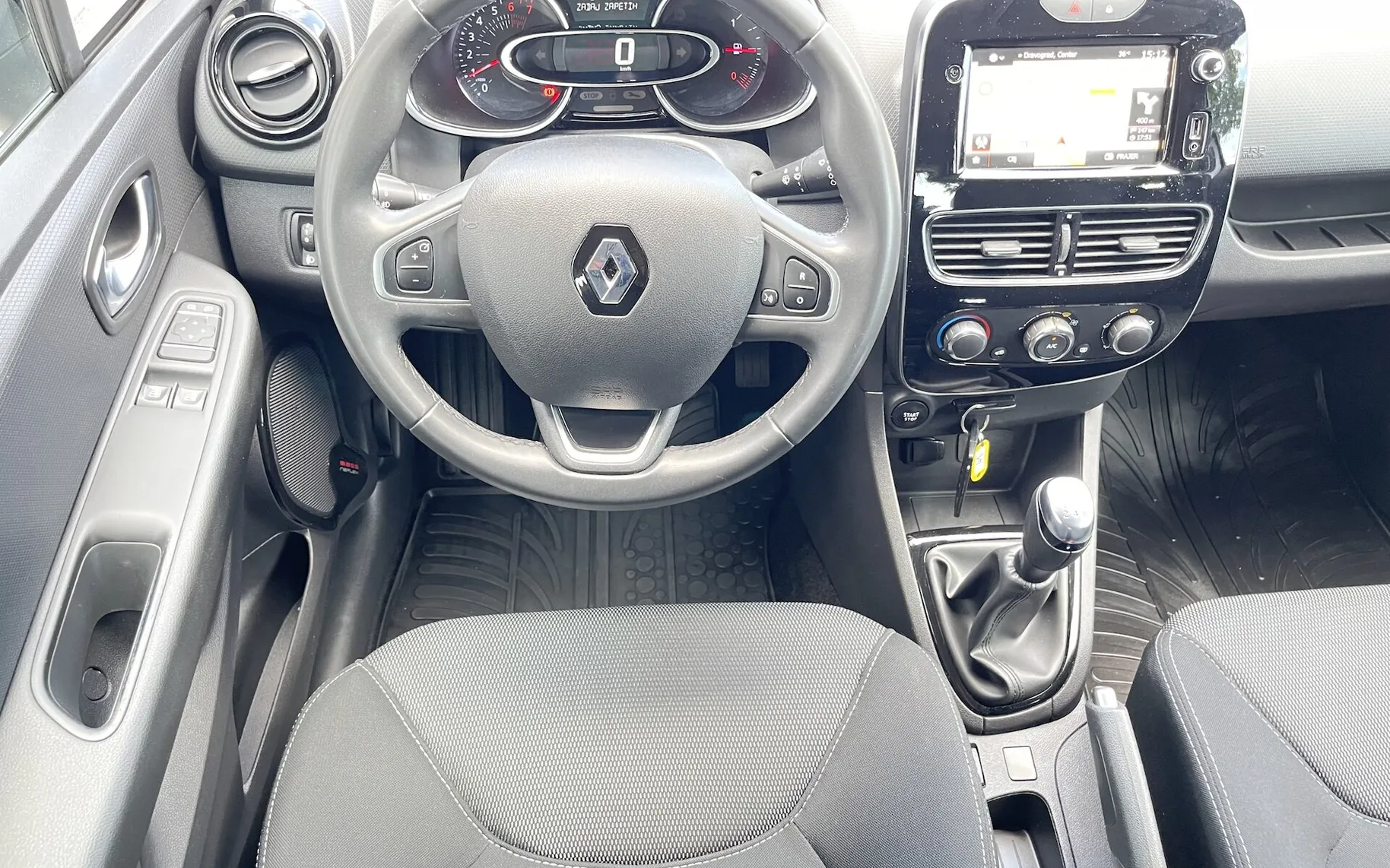 Zunanja slika - Renault Clio - 0.9 TCe 75 Generation 1.LASTNIK SLO samo 48.612 km - 14