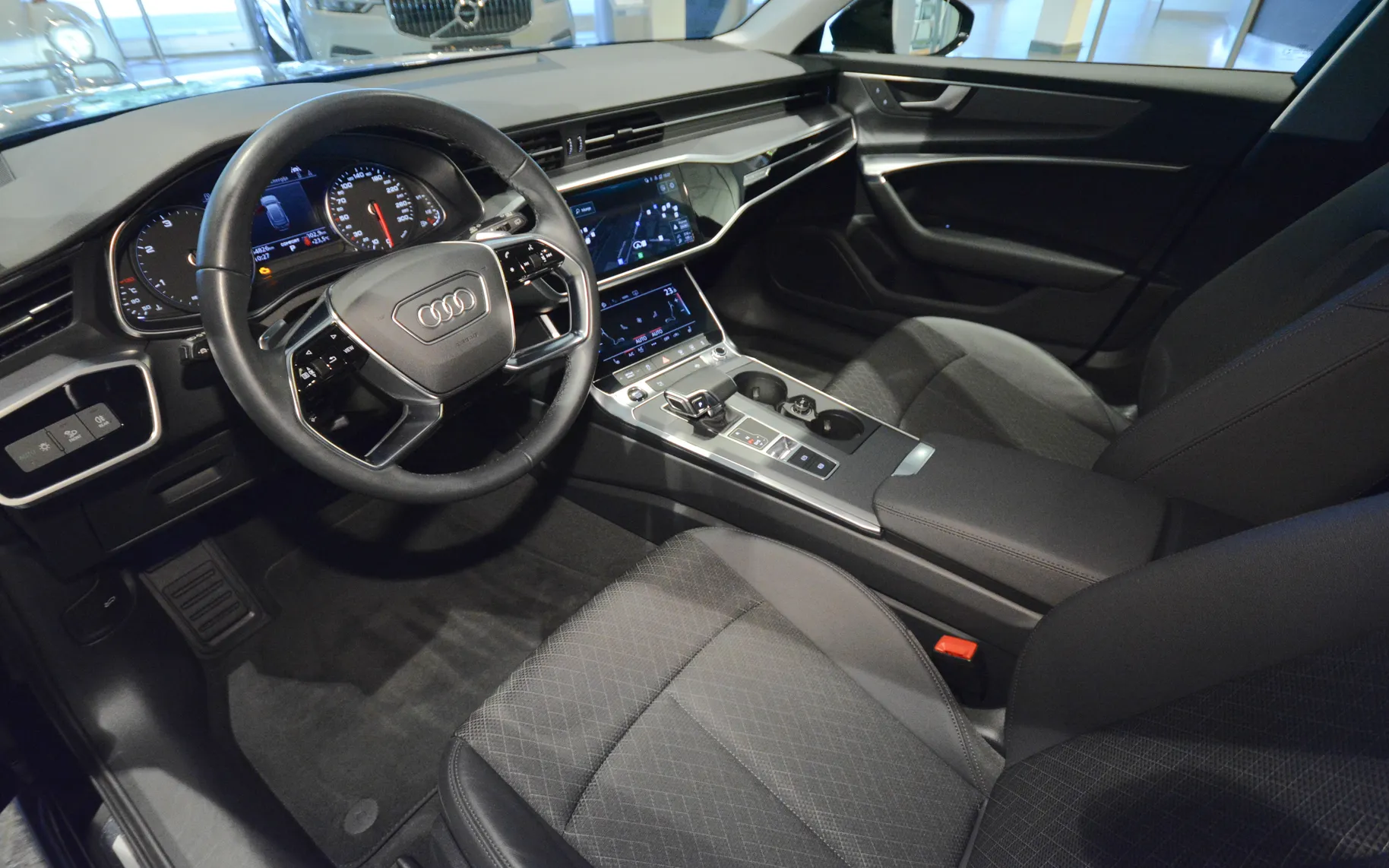 Notranja slika - Audi A6 - Allroad 40TDI quattro Stronic ACC-ZRAČ.VZMETENJE-KLJUKA - 23
