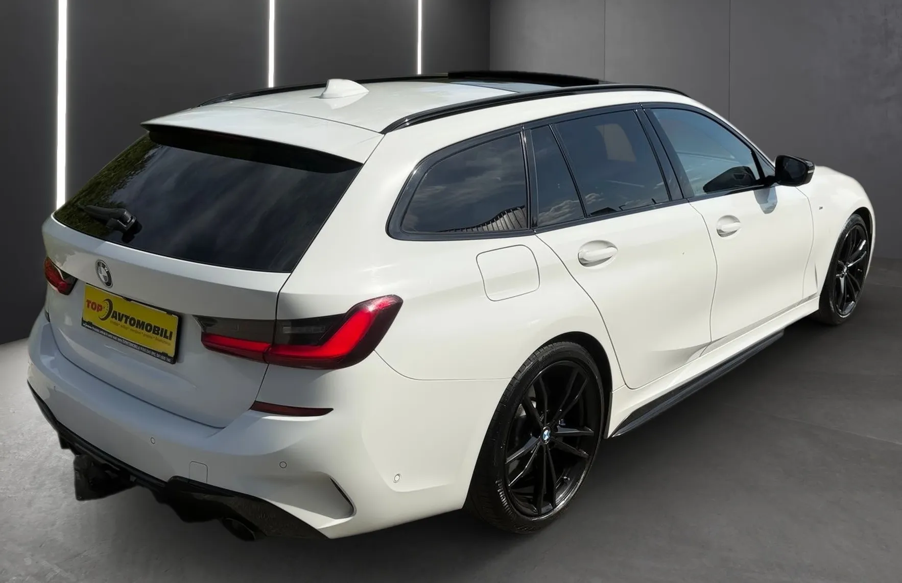 Zunanja slika - BMW Serija 3 - Touring: 330d Touring Avt. M PAKET PANO RADAR NAVI PDC K - 6