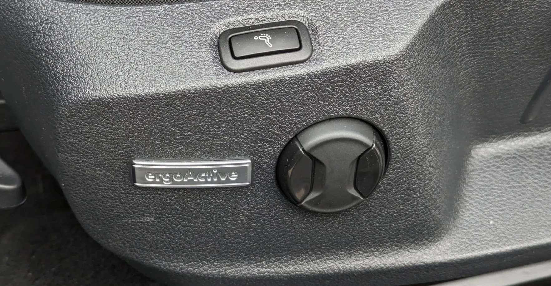 Zunanja slika - VW Golf - Variant 2.0 TDI Highline DSG. nove zimske pnevmatike - 19
