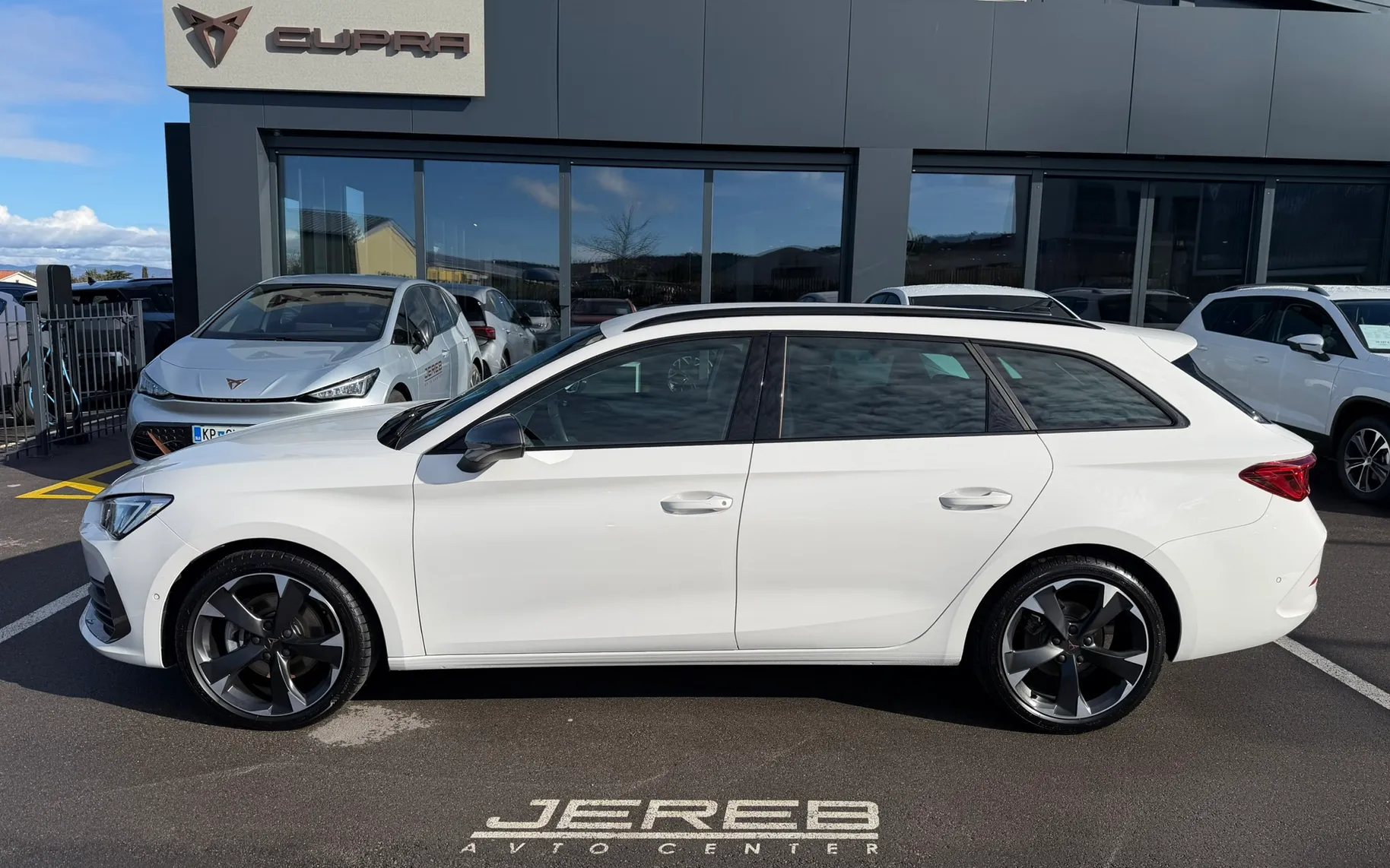 Zunanja slika - Cupra Leon - 2.0 TDI 110 kW DSG - 1