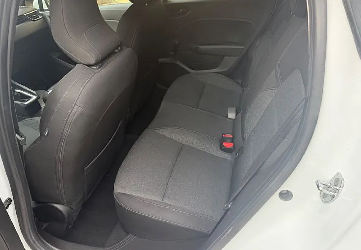 Zunanja slika - Renault Clio - 1.5 Dci 1.LASTNIK SPORT NAVI TEMP LETNO JAMSTVO - 11