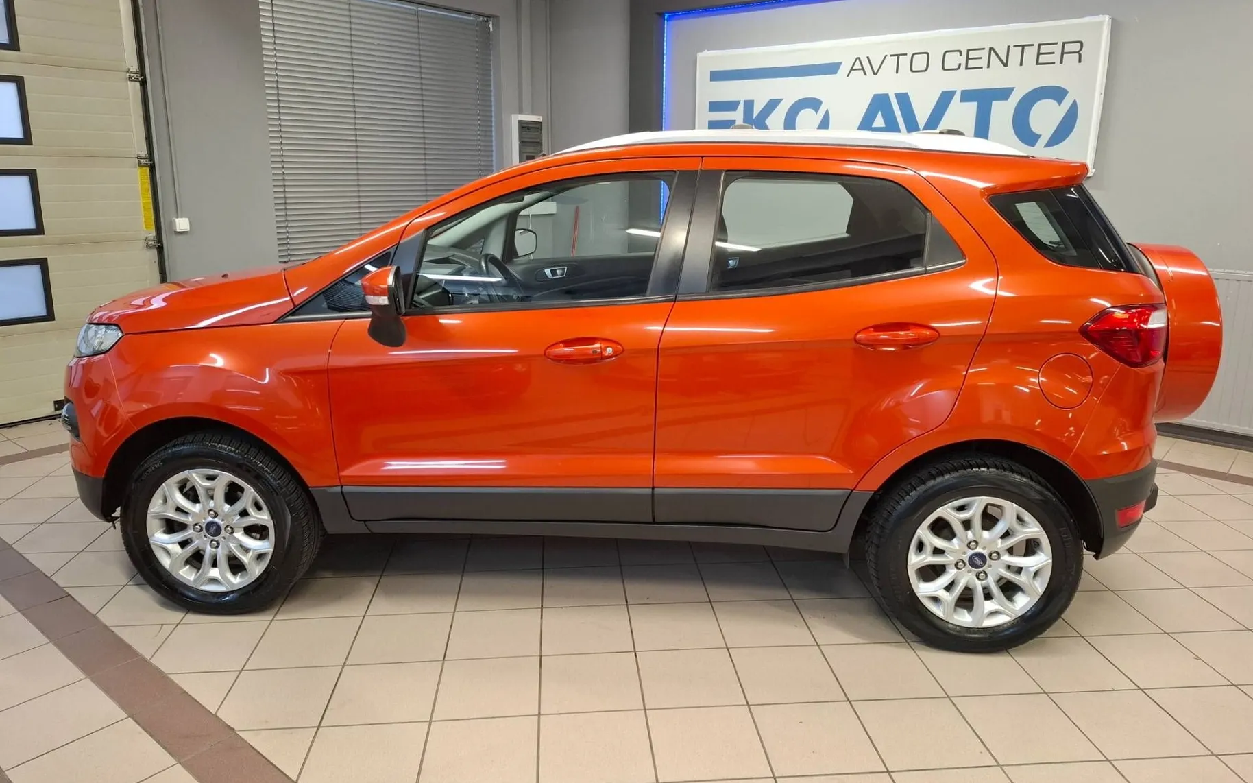 Notranja slika - Ford Ecosport - 1.0 EcoBoost Titanium-LED-TEMPOMAT-AVT. KLIMA-AL - 10