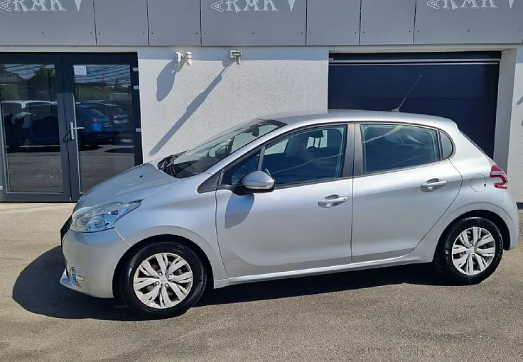 Zunanja slika - Peugeot 208 - ACTIVE 1.6 e-HDi AVT.KLIMA.MALA PORABA - 1