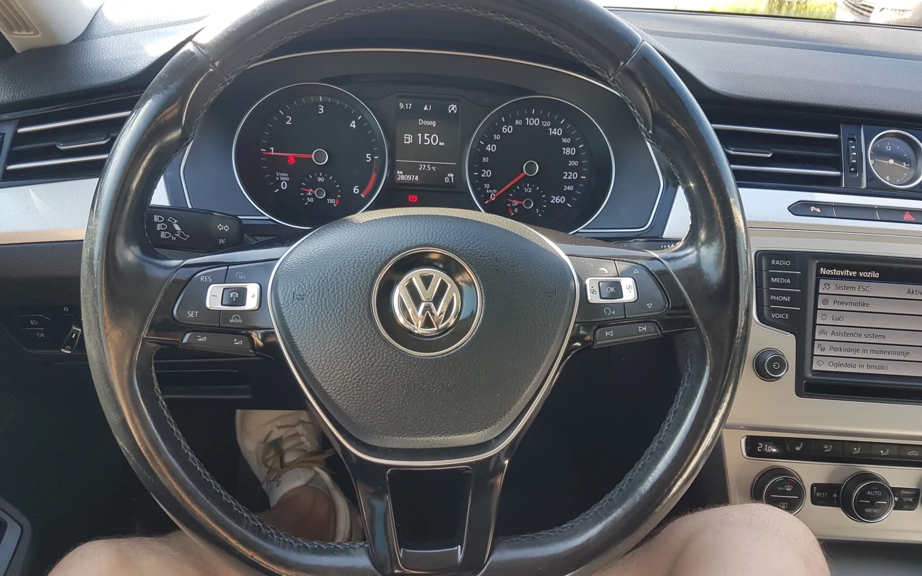 Zunanja slika - VW Passat - 4motion 2,0 TDI BMT Comfortline - 17