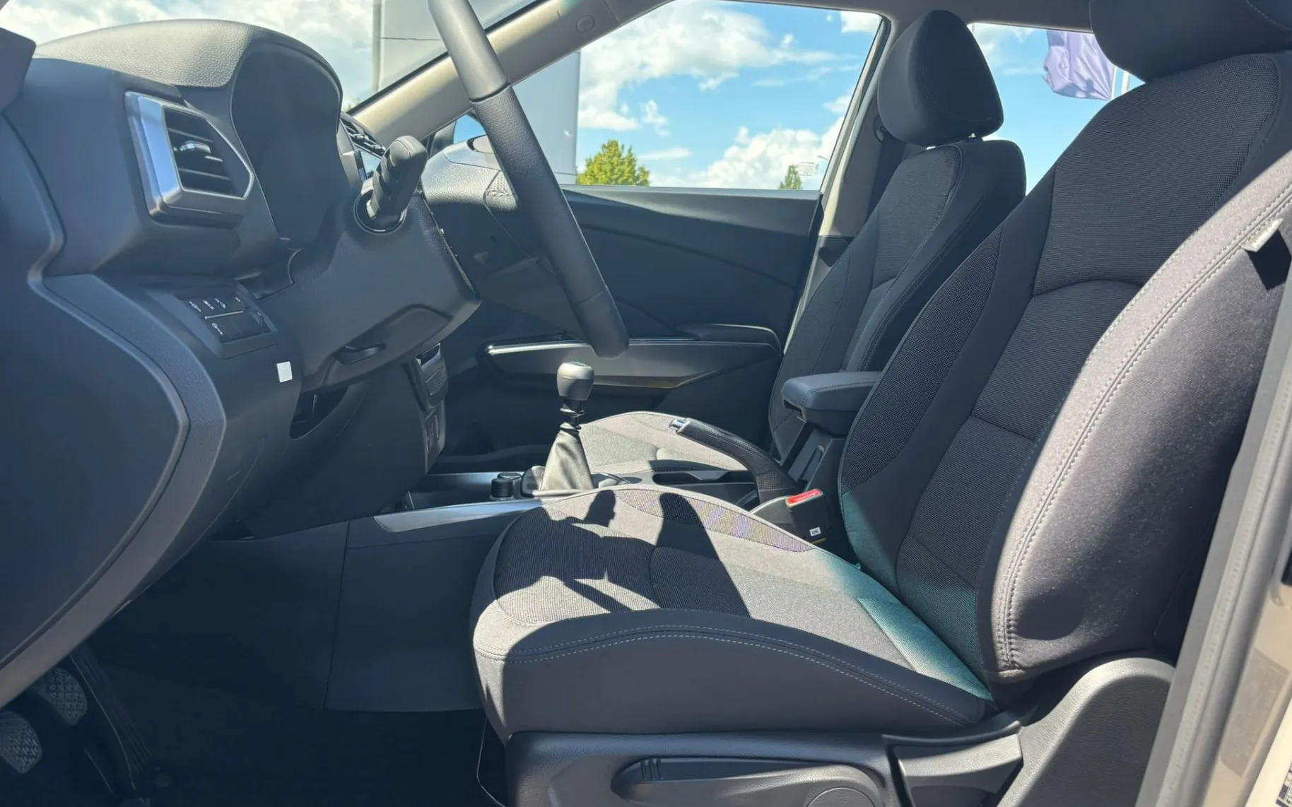 Zunanja slika - KG Mobility Tivoli - 1.5 GDI-T Fresh M T - 7