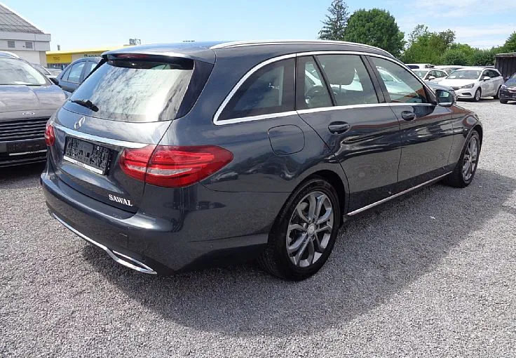 Zunanja slika - Mercedes-Benz C-Razred - 200d - LED ŽAROMETI - NAVI - PARK SENZORJI - 3