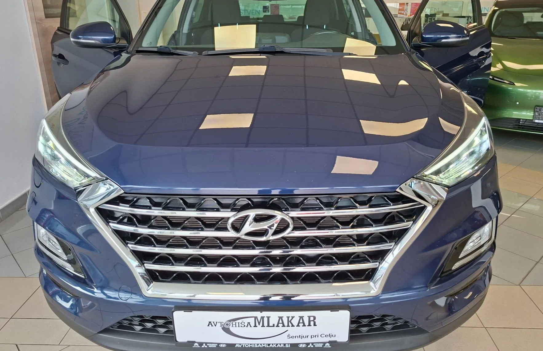 Zunanja slika - Hyundai Tucson - 1.6 GDI PREMIUM-SLO-1.LAST.-LED-NAVI-KAMERA- - 6