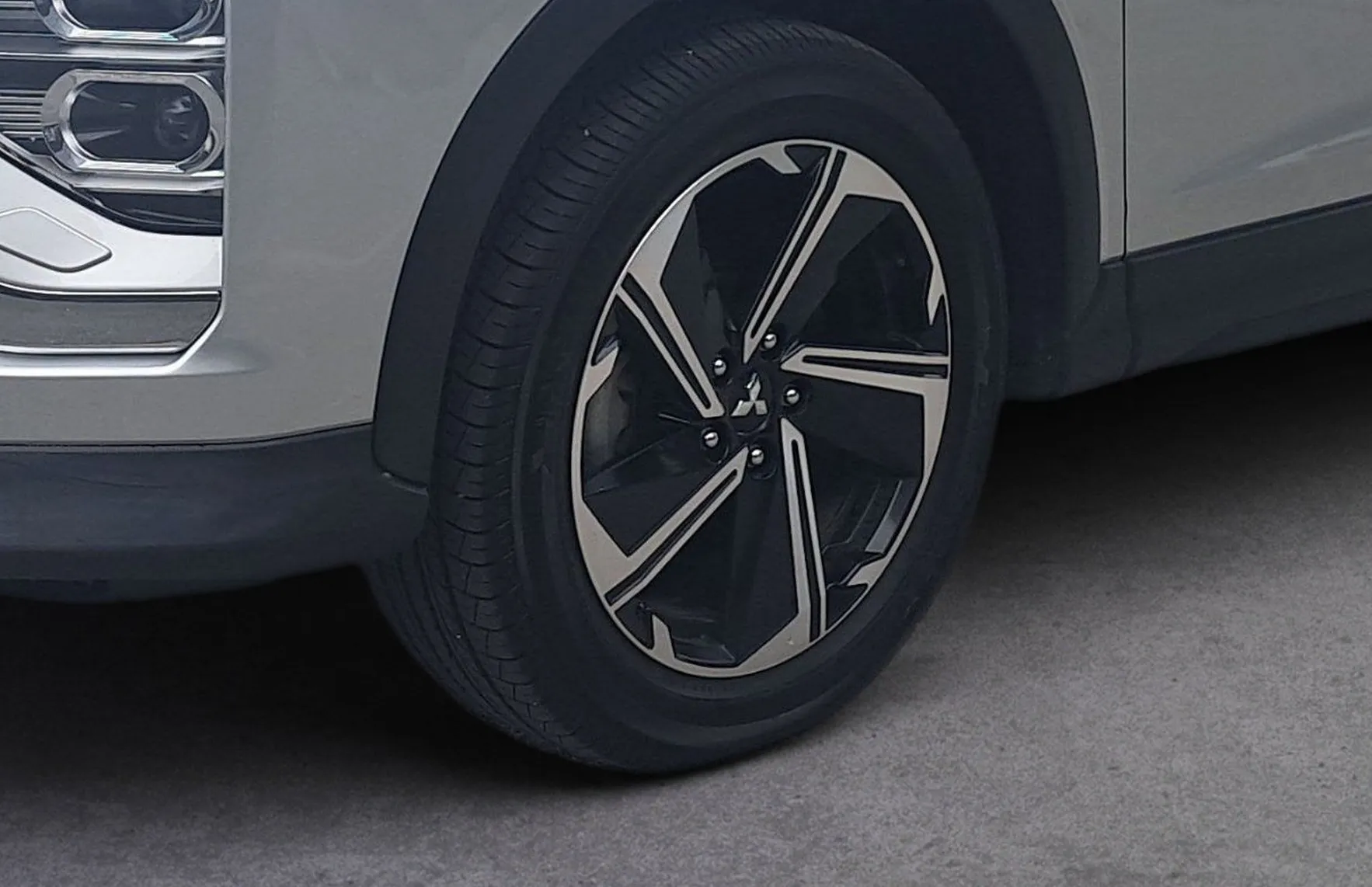Zunanja slika - Mitsubishi Eclipse Cross - 2.4 PHEV - 6