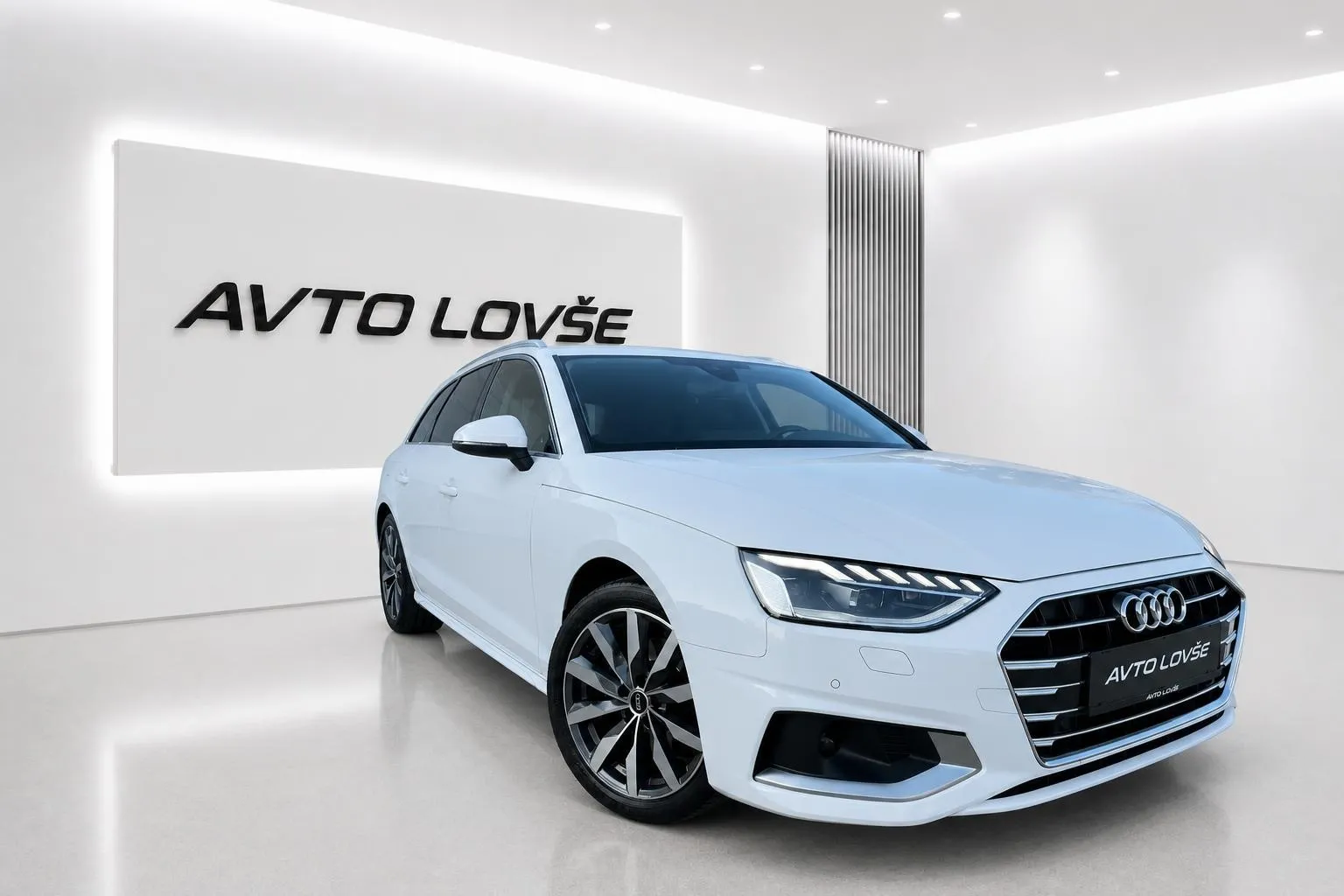 Zunanja slika - Audi A4 Avant - 35 TDI S tronic-1 LASTNICA-VIRTUAL-MATRIX-KLJUKA - 2