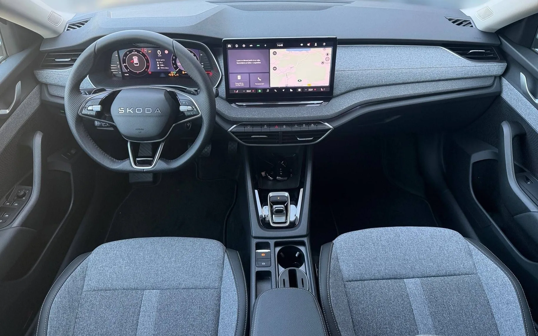 Notranja slika - Škoda Octavia - Combi 2.0 TDI Family DSG... - 9