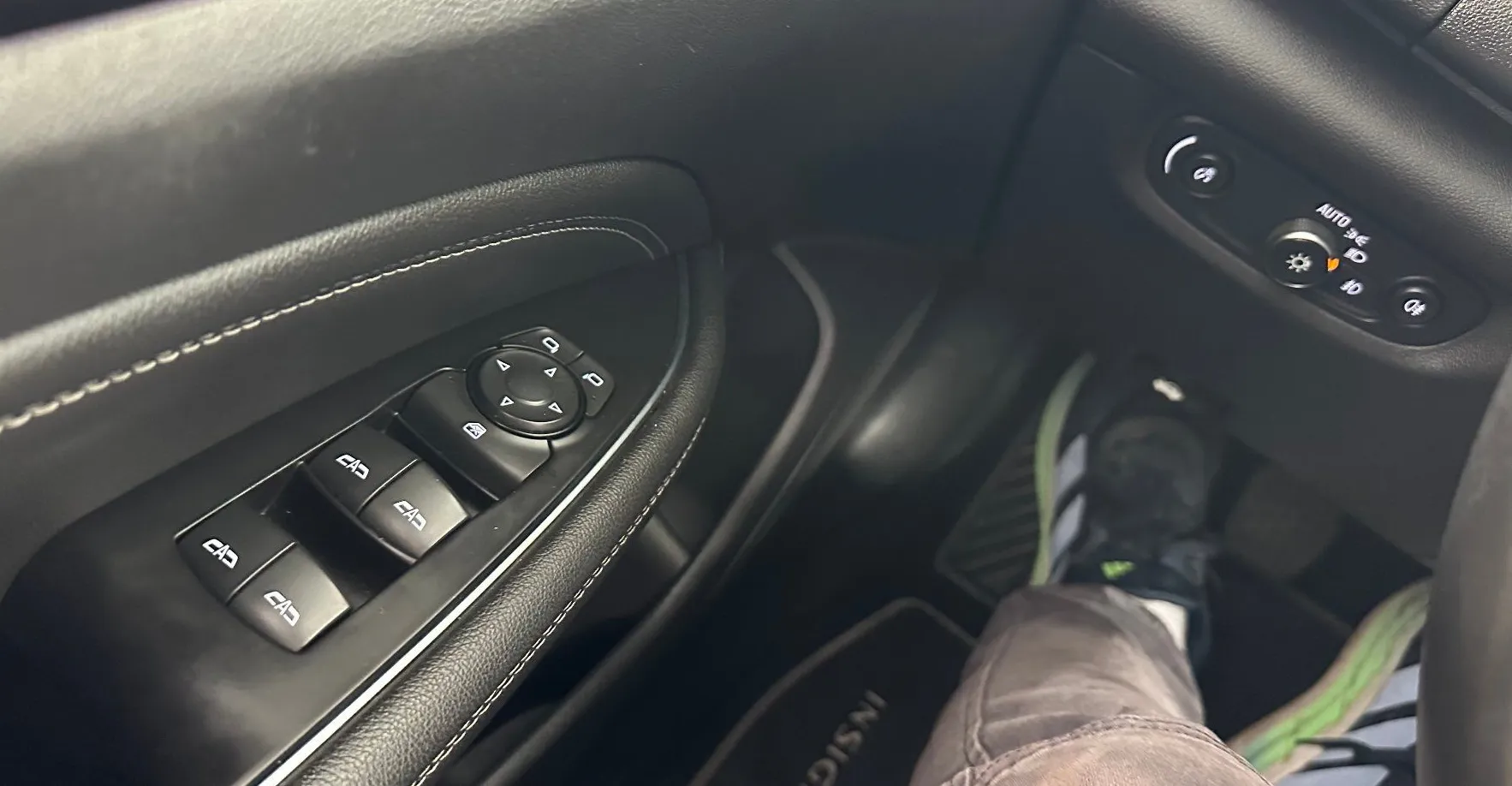 Zunanja slika - Opel Insignia - 1.6 CDTi.USNJE.NAREJEN VEL.SERVIS+MENJALNIKU - 16