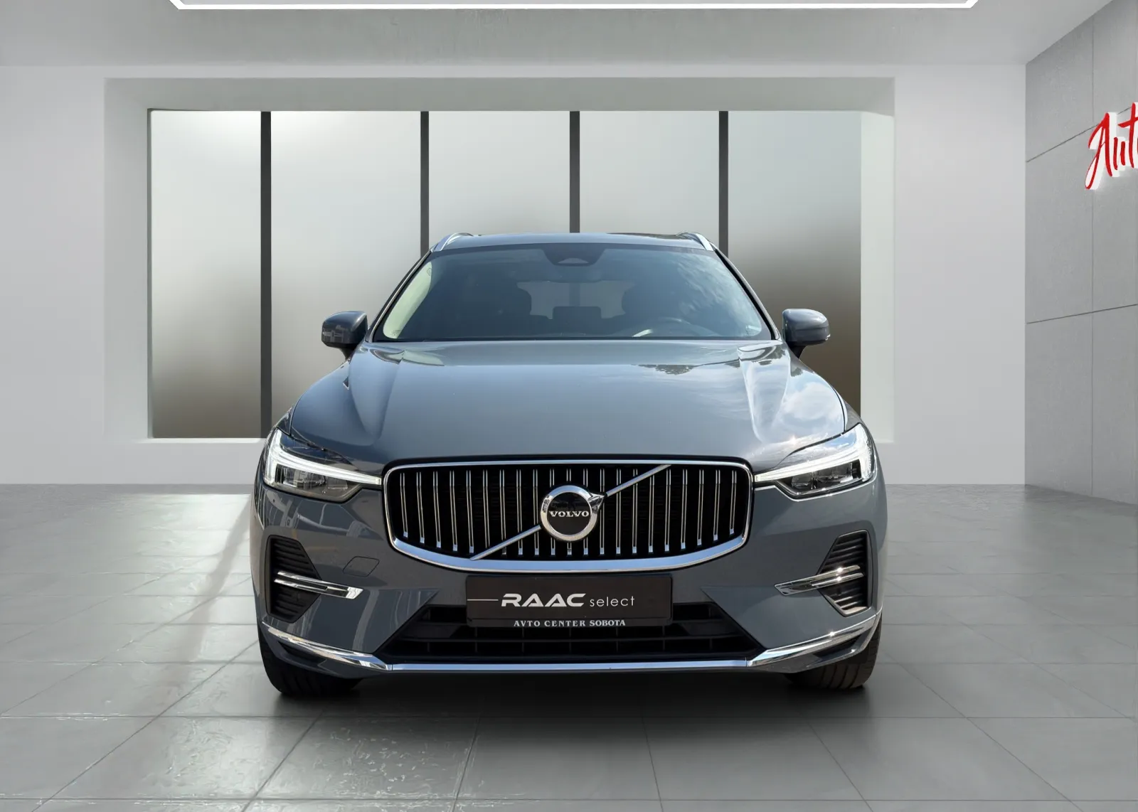 Zunanja slika - Volvo XC60 - B4 AWD Momentum Avt. - 2