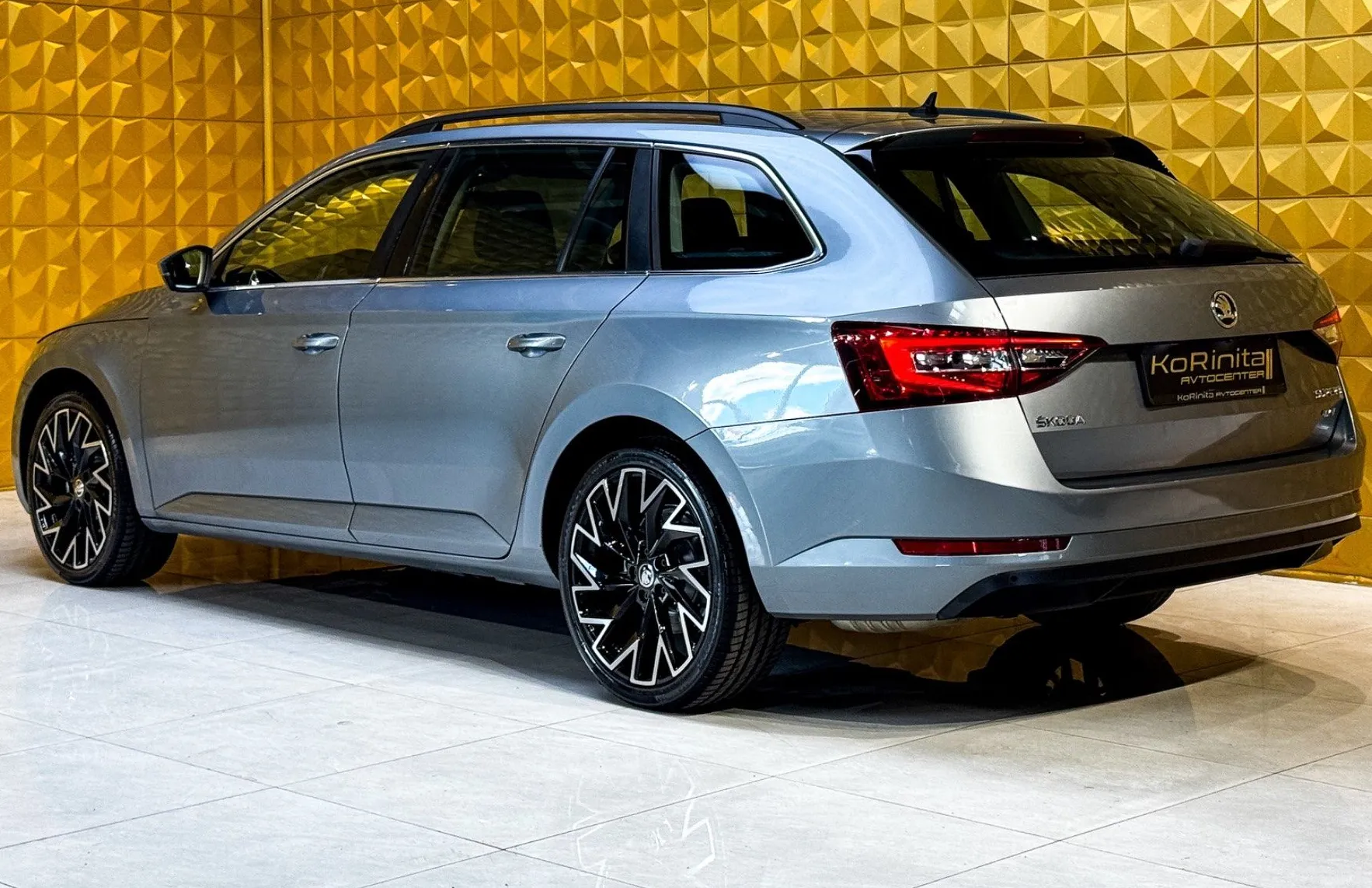 Zunanja slika - Škoda Superb - 2.0 TDI 4X4-MEMORY-GRETJE-Bi XENON - 7
