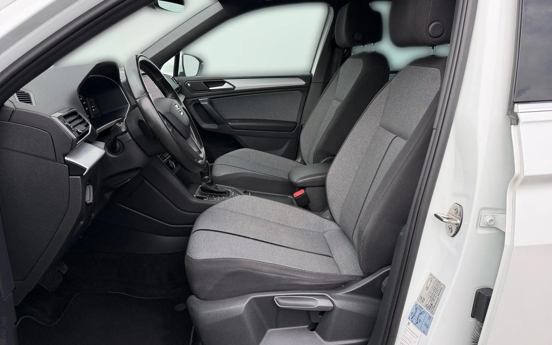 Notranja slika - Seat Tarraco - 2.0 TDI DSG 4Drive-Vlečna kljuka-Full LED-Webasto - 7