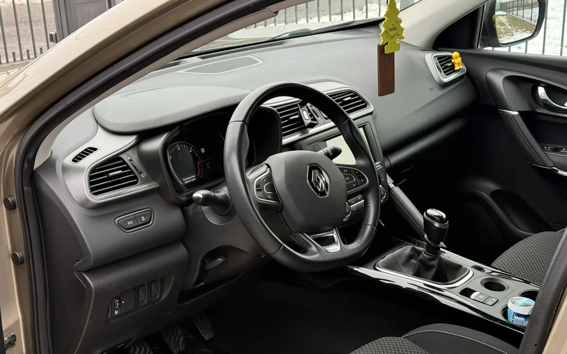 Notranja slika - Renault Kadjar - dCi 115 Limited - 6