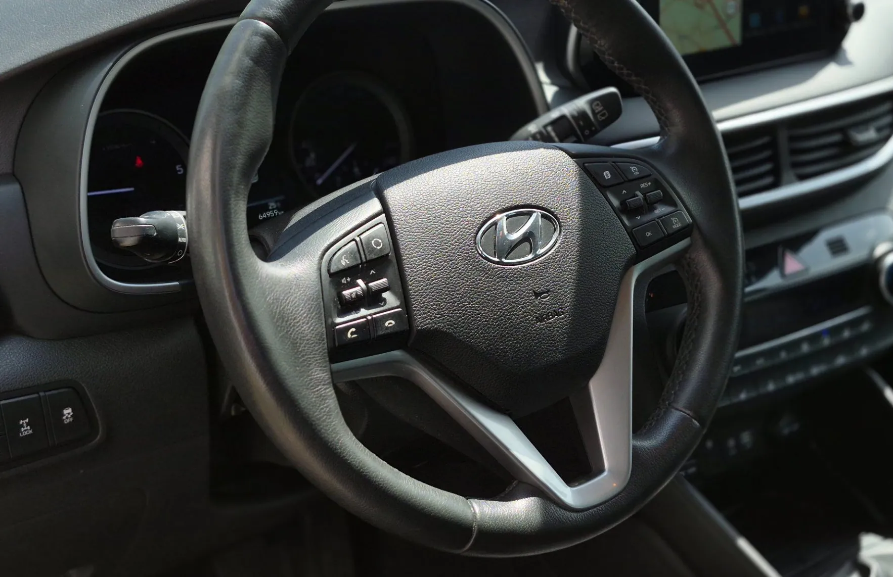 Zunanja slika - Hyundai Tucson - 4WD 1.6 CRDi Style - 12