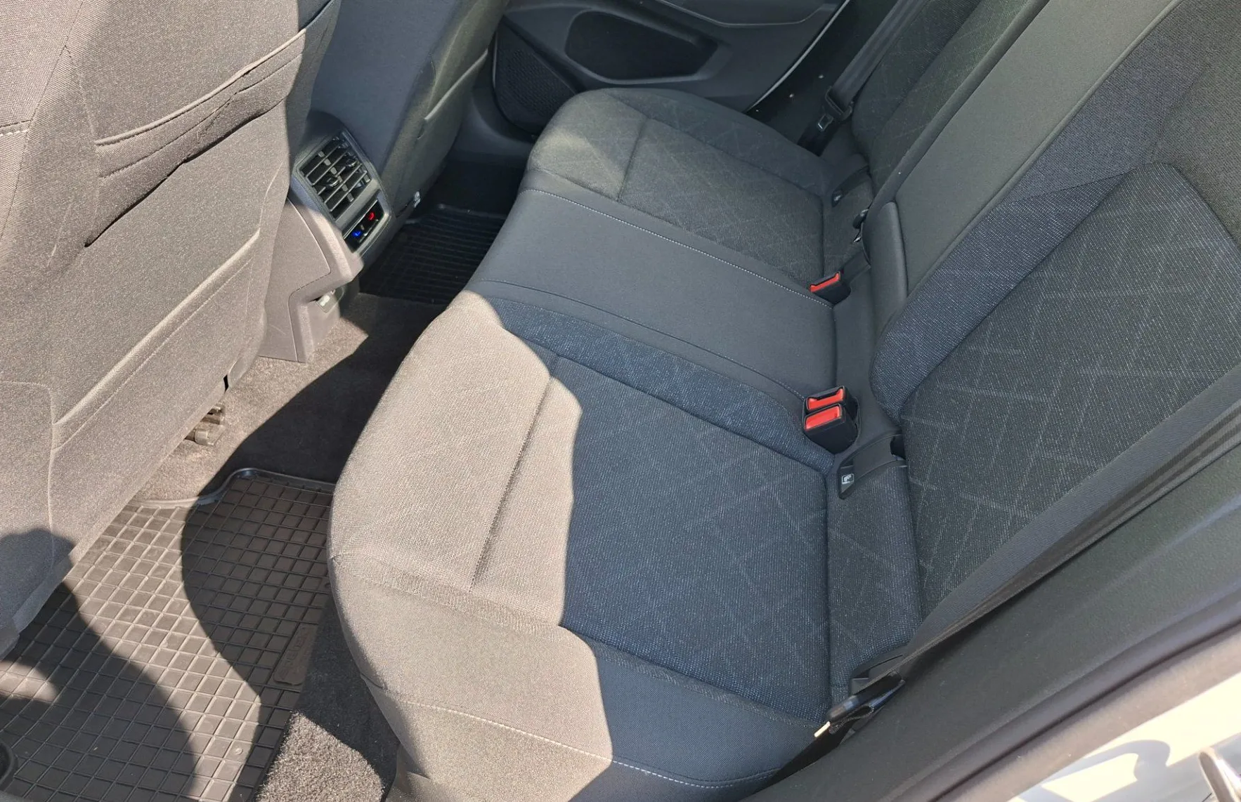 Zunanja slika - Volkswagen Golf - 2.0 TDI BMT Style - 9